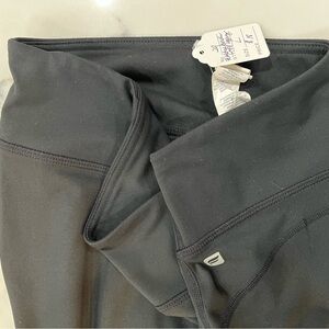 Fabletics Power Hold Black Women's Crop Leggings